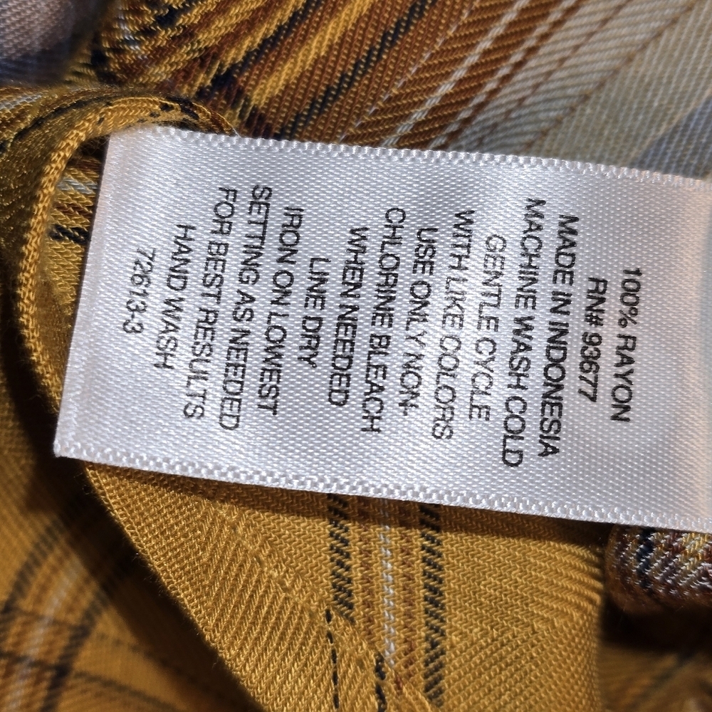 a.n.a A New Approach Plaid Button Down Shirt Small Petite NWT - Picture 4 of 4